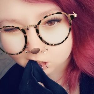 Meet your Posher, Chey